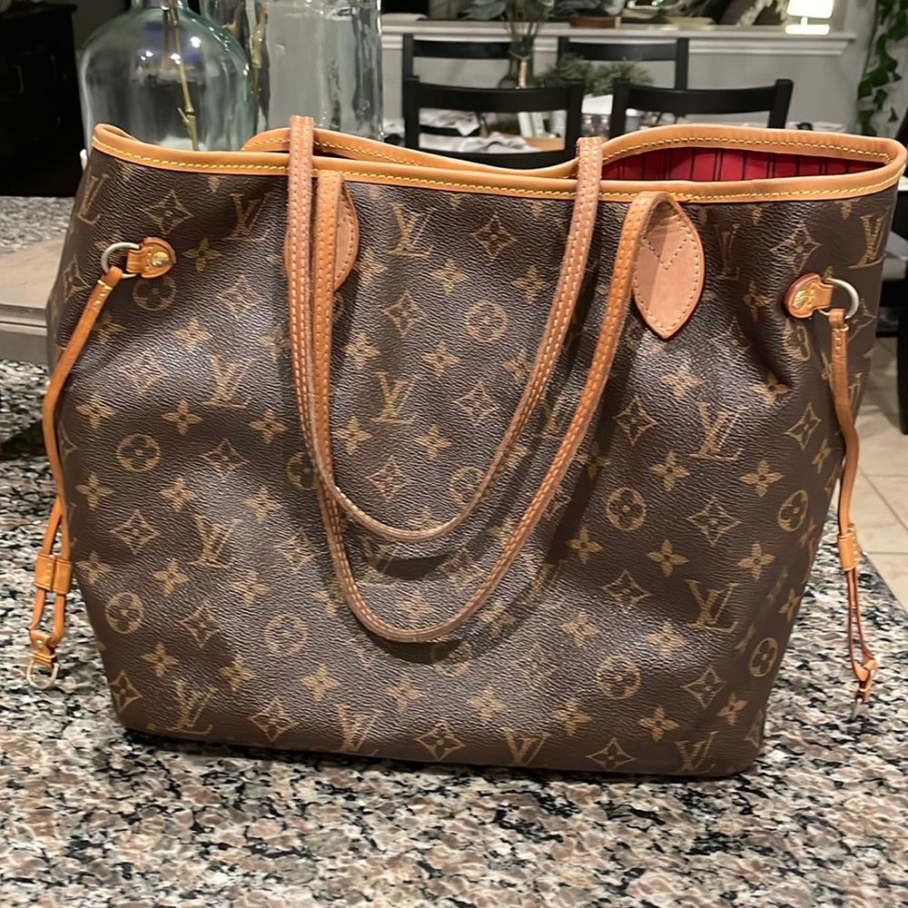Authentic Louis Vuitton Neverfull MM Tote